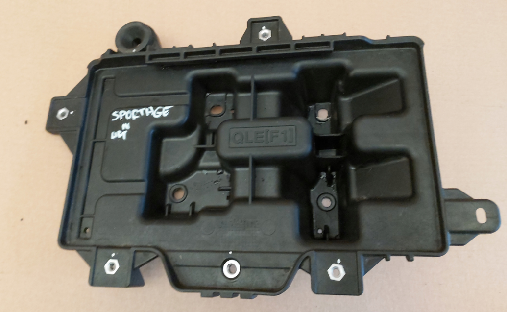 Kia Sportage Akü Alt Bakalit Orjinal | 37150F1500