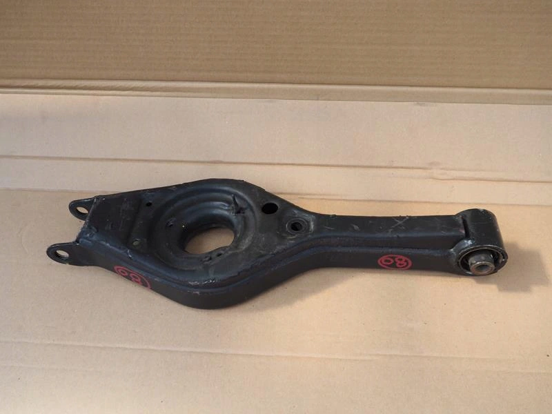 Kia Ceed Arka Suspansiyon Rot Kolu Sağ Orjinal | 55220A6100