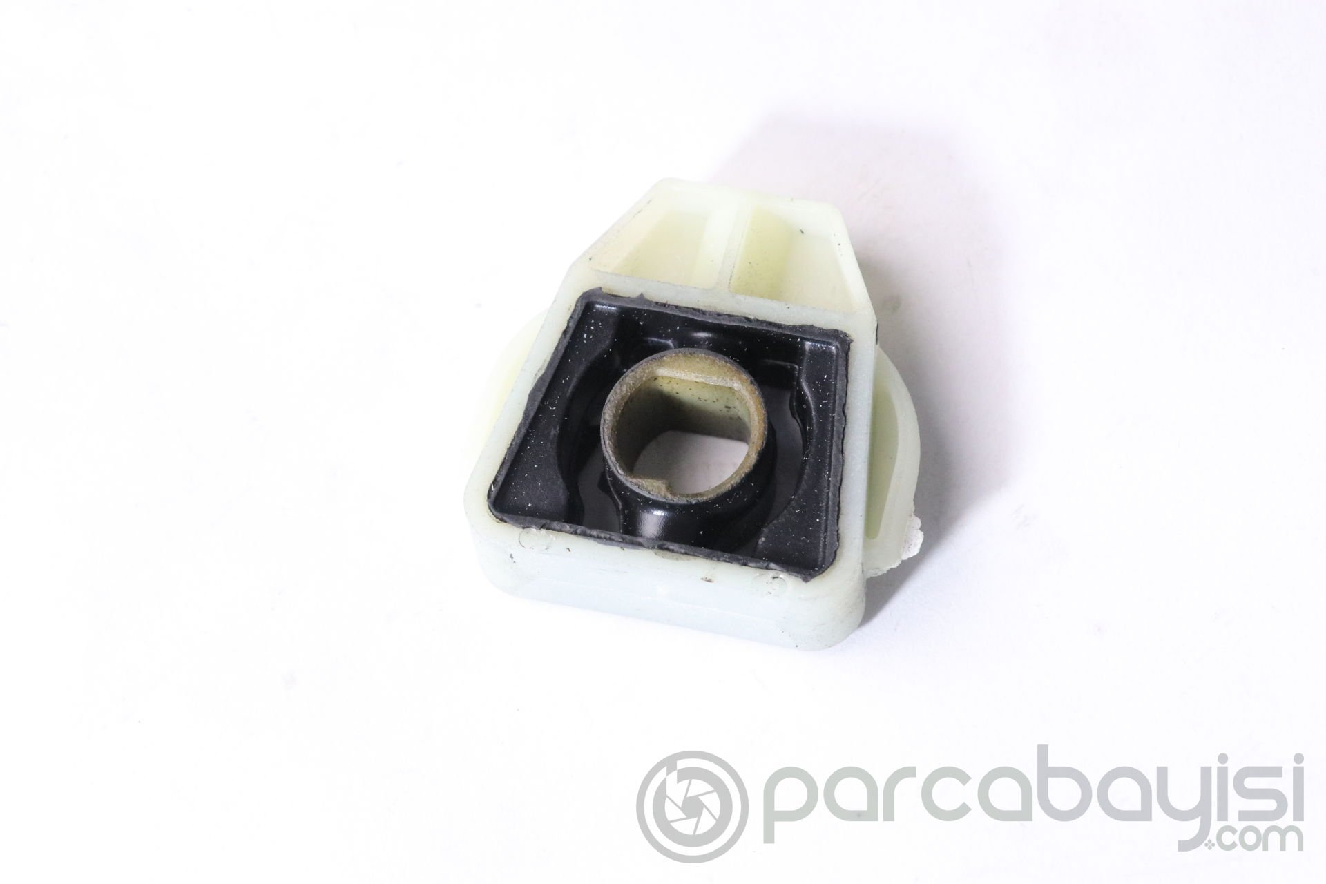 POLO 2002-2010 VW RADYATÖR BAĞLANTI TAKOZU  | 6Q0121367 | 6Q0121367