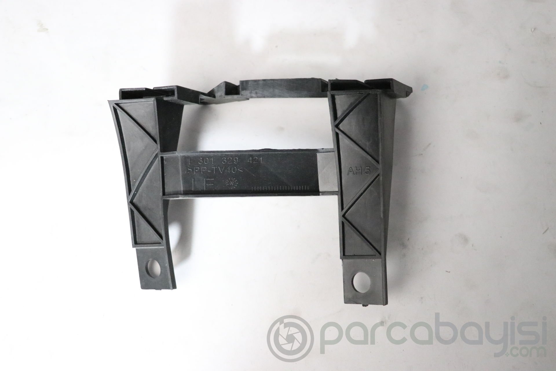 T5 2004-2010 VW BRAKET,BAĞLANTI FAR ALT ÖN SOL  | 7H0941405A | 7H0941405A