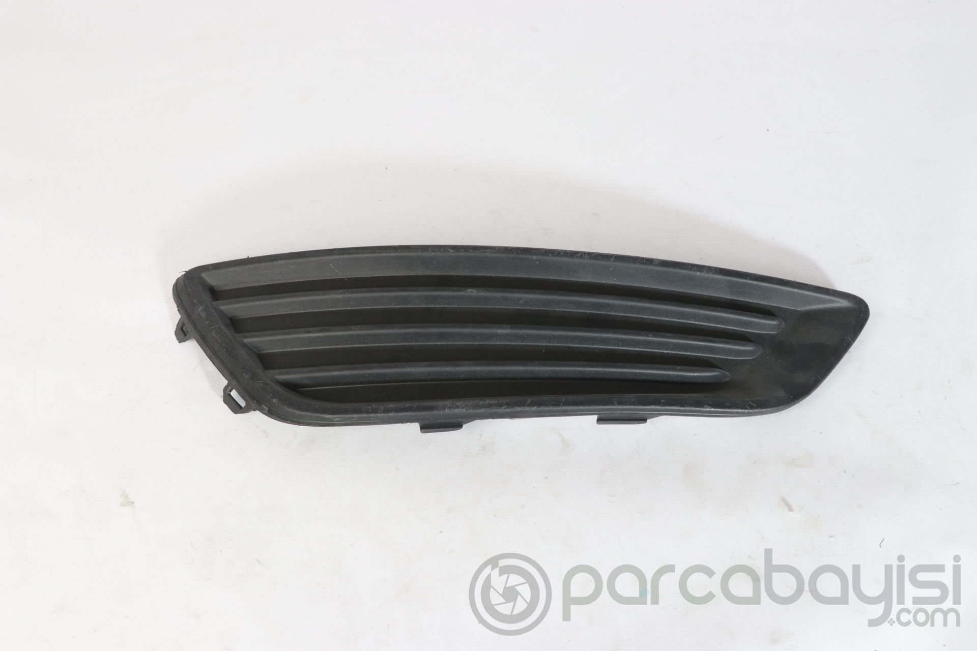 FOCUS 2015> FORD IZGARA,SİS LAMBA MAT SİYAH SAĞ (Sissiz)  | F1EB19952AA | F1EB19952AA