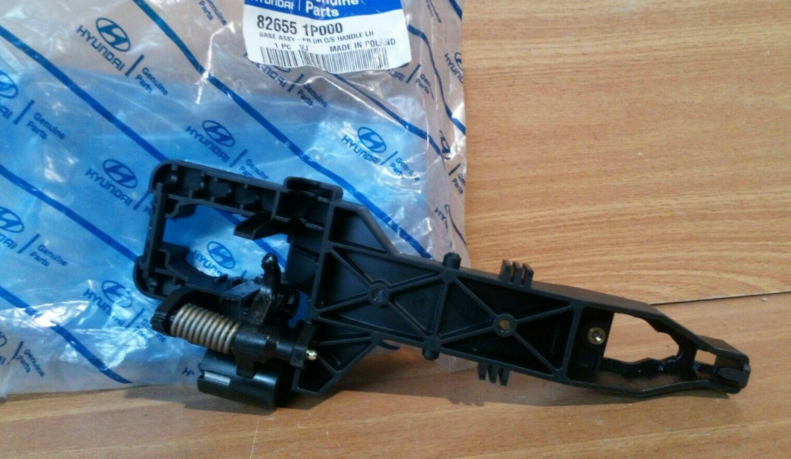 Kia Venga Ön-Arka Kapı Dış Plastiği Sol Orjinal | 826551P000