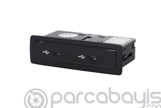 USB / AUX MULTIMEDYA GIRIS MODULU W118 (CLA SERI) W177 (A SERI) W247 (B SERI) W213 (E SERI) W907 W91  A2478204002