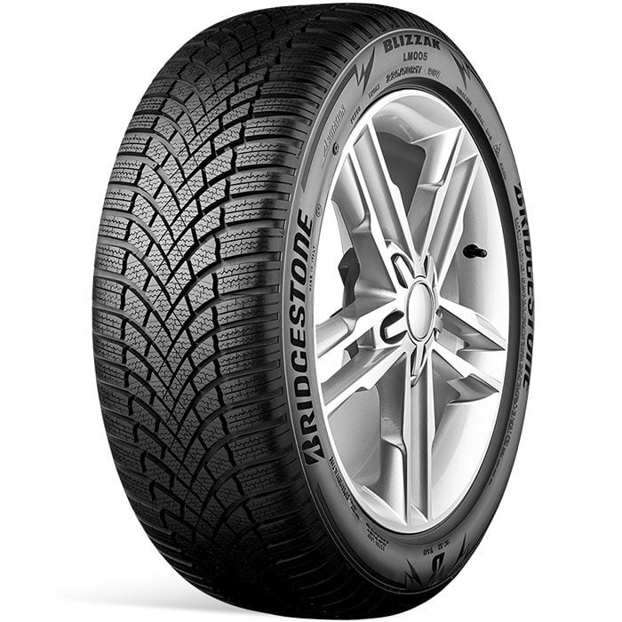 245/70R16 111T Blizzak LM005 Bridgestone