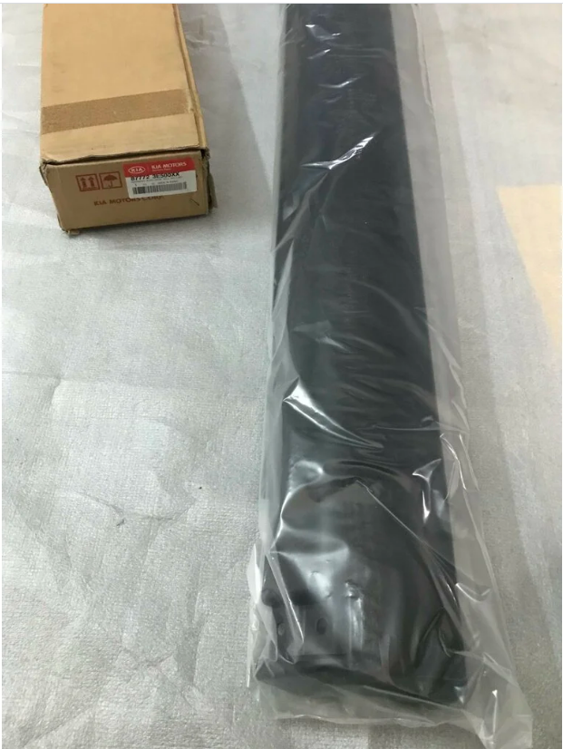 Kia Sorento Marşbiyel Bakaliti Sağ Orjinal | 877723E500Xx