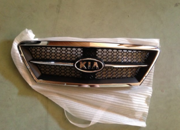 Kia Sorento Ön Panjur Orjinal | 863503E040