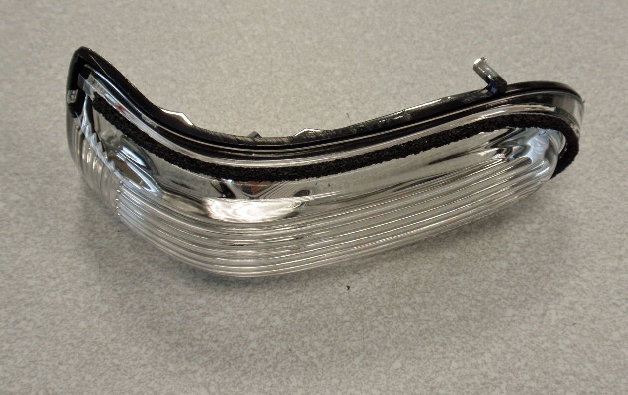 Kia Ceed Dikiz Ayna Sinyal Lambası Sağ Orjinal | 876241H100