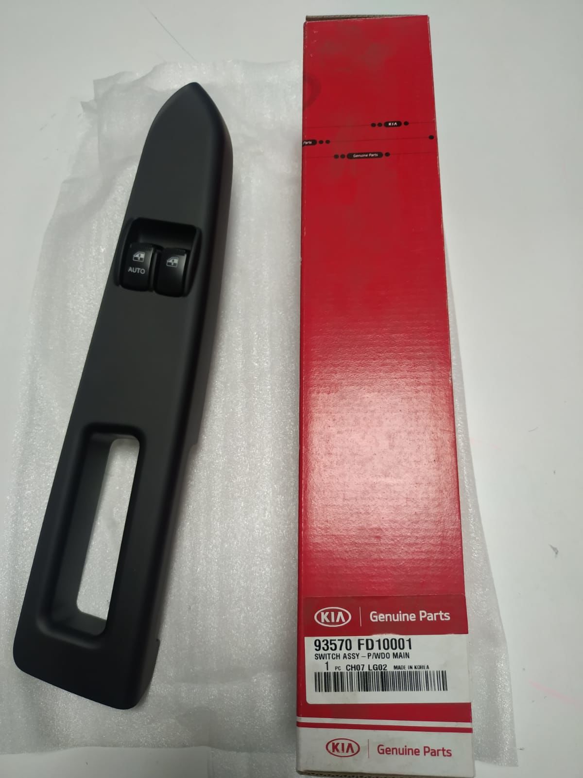 Kia Rio Cam Açma Düğmesi Sol Ön Orjinal | 93570Fd10001