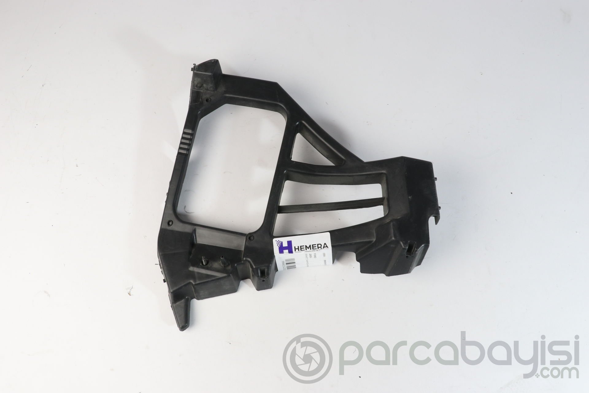 2005> FOCUS FORD BRAKET,TAMPON ARKA SAĞ (HB)  | 5M51F17E850 | 5M51F17E850